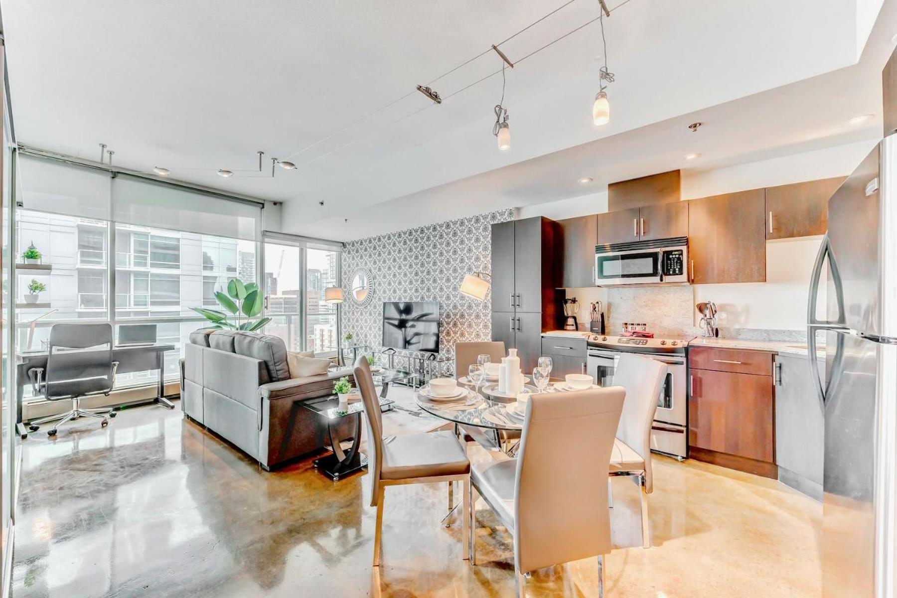 Luxury 2br - King Bed - Stunning Views Hébergement de vacances
